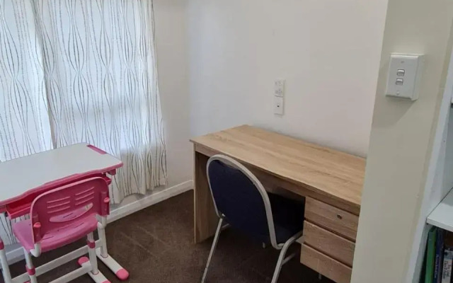 Hidden Gem and Entire Bungalow in Central hutt