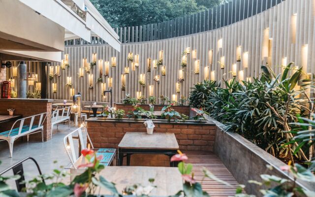 The Royale Senate Race Course