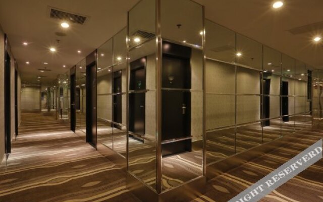 Beijing Yizhuang Rongjingxijie Atour Hotel