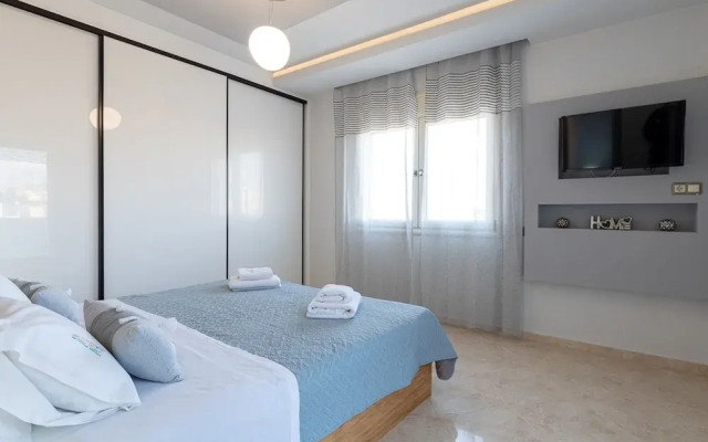 Marie Nicol Apartments Private Pool 3 Bedrooms