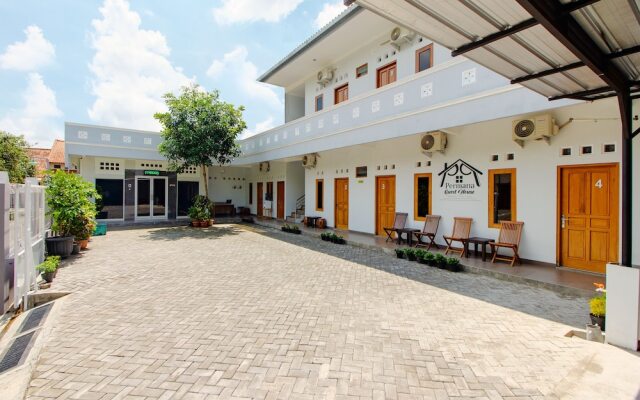 Oyo 2217 Permana Guesthouse Syariah