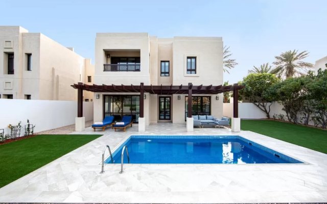 Dubai Creek Villas