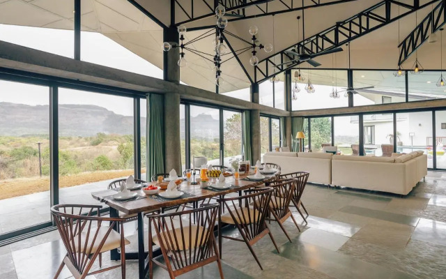 LohonoStays Villa Trisara