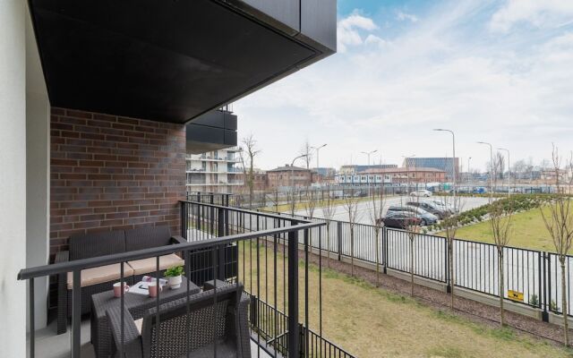 Studio Rakowicka by Renters