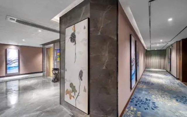 Qian'an International Hotel