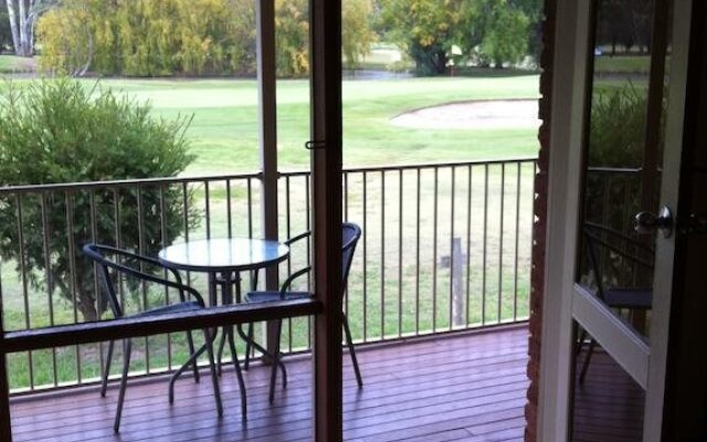 Tooleybuc Club Motor Inn