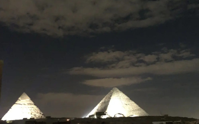 Grand pyramids view hotel