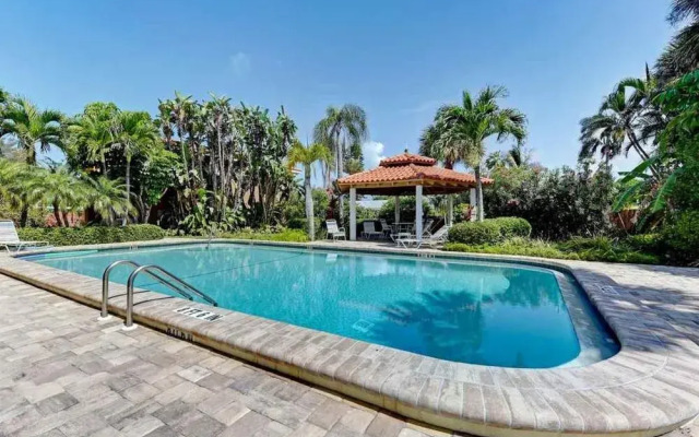 Casa Sierra 205 A 36th ST by RedAwning
