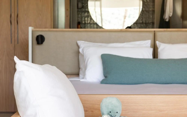The Sundays – Guest Rooms – Hamilton Island