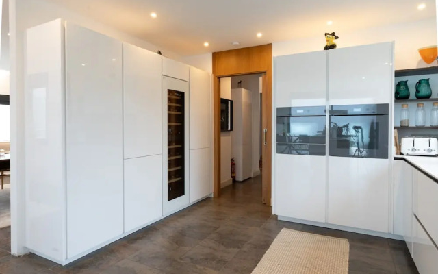 Lavish Villa With Private Pool