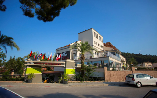 Отель Rich Melissa 