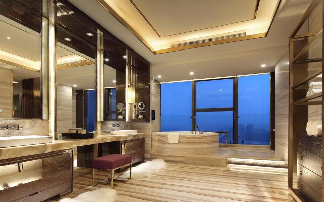 Crowne Plaza Yibin by IHG