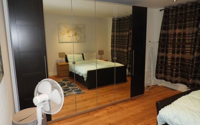 Marble Arch Apartment