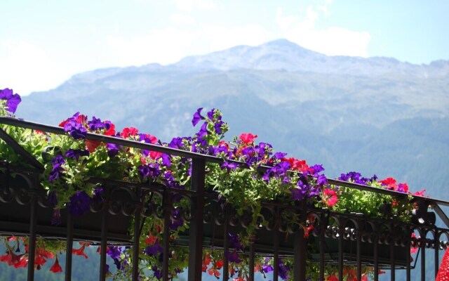 Residence Larice Bianco