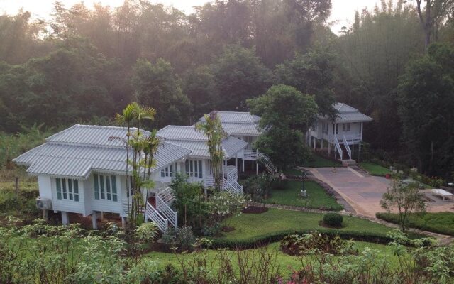 Khaokor Whitehome Resort