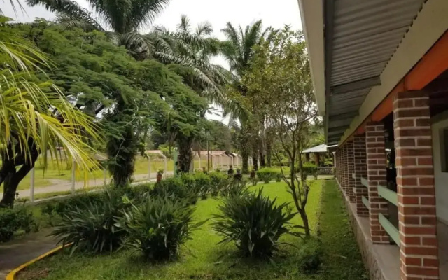 Hotel Estancia del Bosque