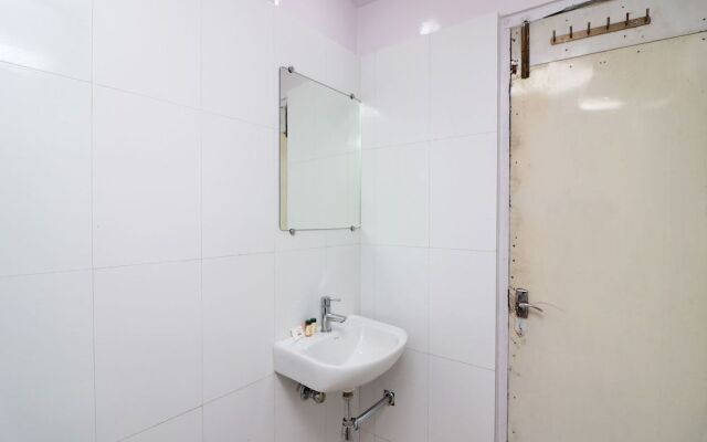 OYO 3055 Hotel Beeu