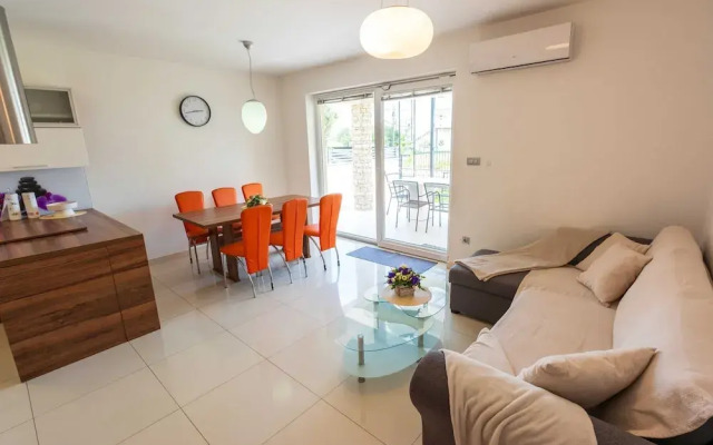 Charming Three Bedroom House Turanj