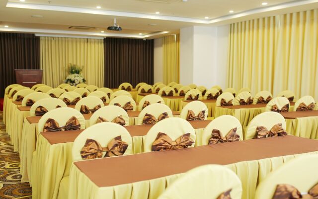Royal Family Hotel Da Nang