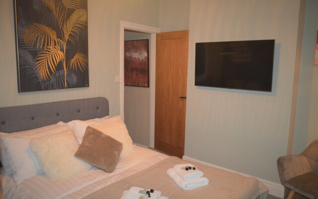 Escape 2 Unwind, At The Carinya - Sleeps 6