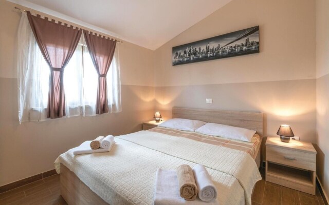 Awesome Home in Vodnjan With Wifi and 2 Bedrooms