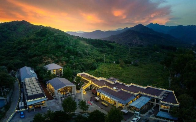 Floral Hotel·Lanting Hot Spring Hotel(Mutianyu Great Wall shops) – Outside – Beijing