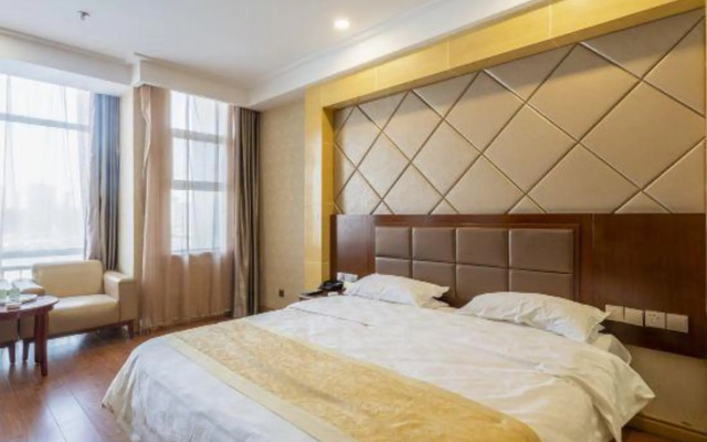 Homeinn Ripple Yun Hotel (Ejin Horo Banner)