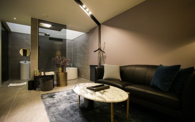Icheon O-World Motel