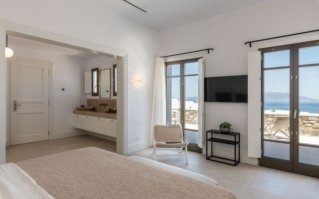 Bonzoe Suites & Villas