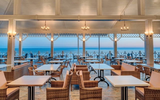 Imeni Chelyskintsev Hotel