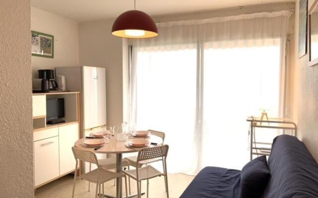 Appartement Balaruc-les-Bains, 1 pièce, 4 personnes - FR-1-503-8