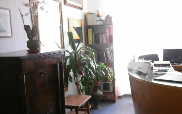 Albergo Cavour SELF CHECK-IN