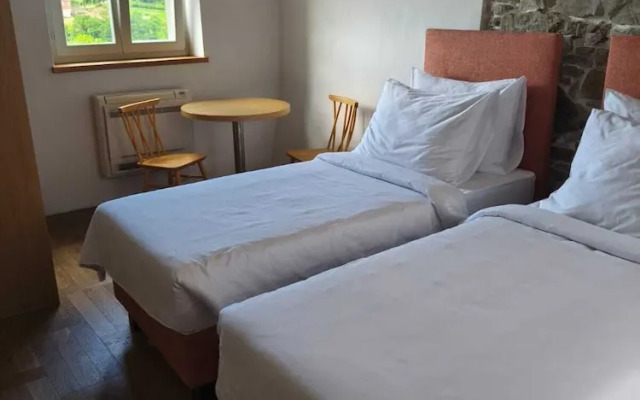 SMARTnoOK Rooms & Apartment