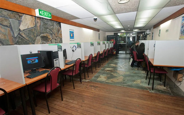 Islander Backpackers Resort