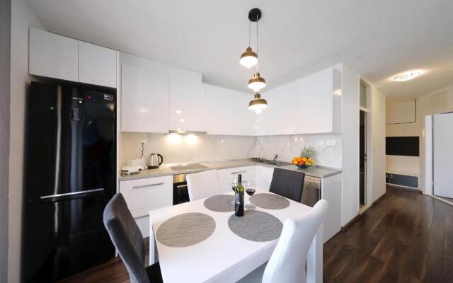 Apartment S