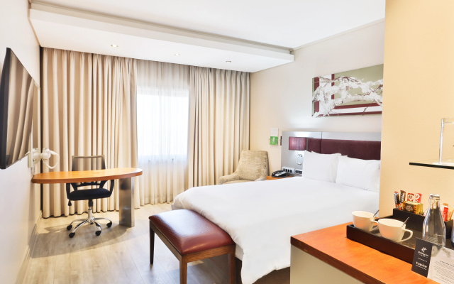 Holiday Inn Johannesburg - Rosebank by IHG