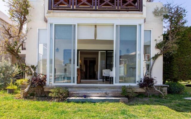 Luxury Villa With Shared Pool in Bodrum Ortakent