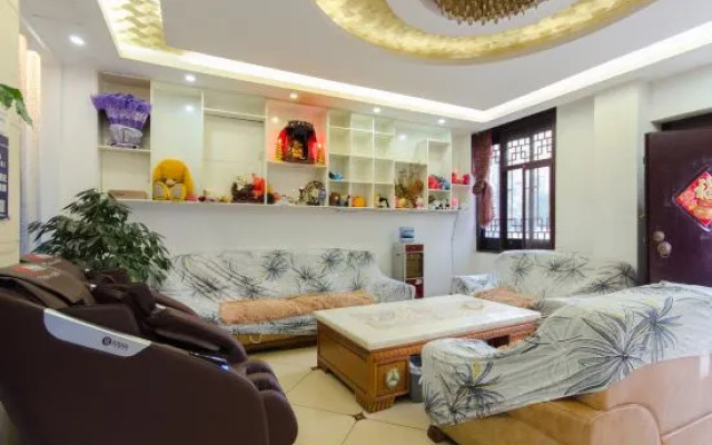 Maya Apartment Hotel