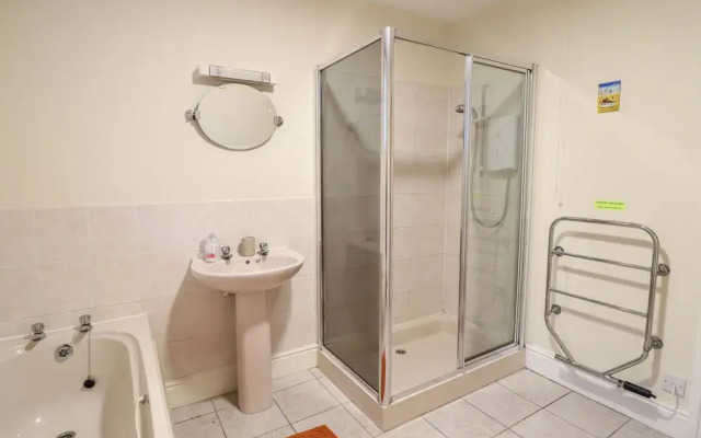 Farchynys Court Cottage