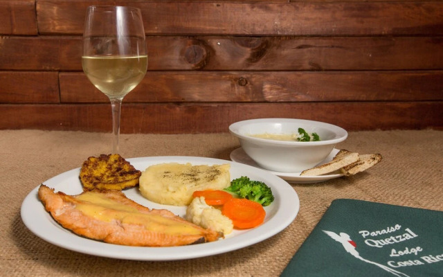 Paraíso Quetzal Lodge