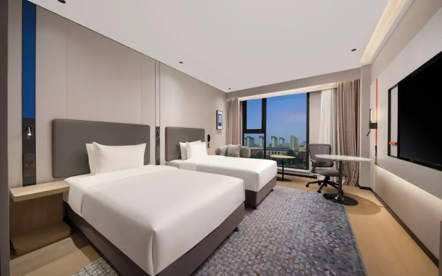Holiday Inn Express Gongyi City Center by IHG