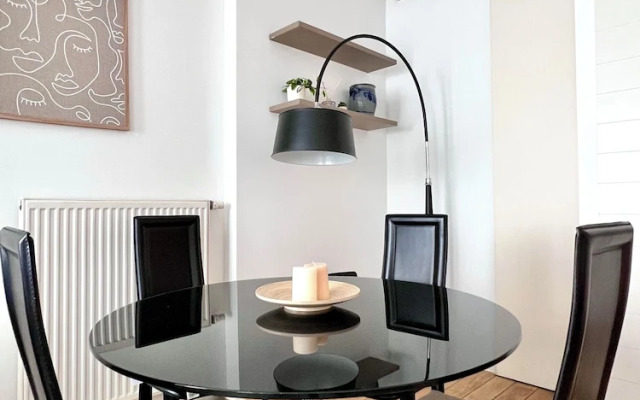 Peaceful 2 minutes European Parliament