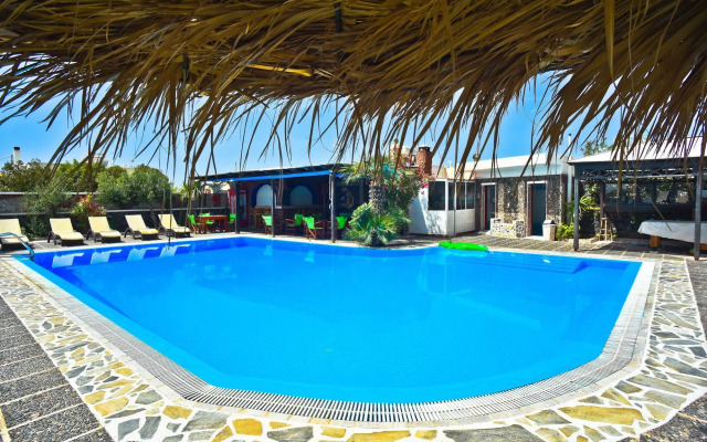 Holiday Beach Resort