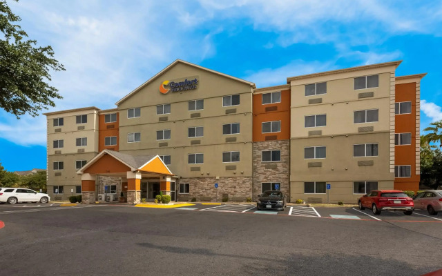 Comfort Inn & Suites