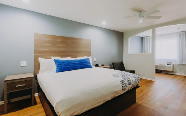 Scottish Inns and Suites - Near Kemah Boardwalk