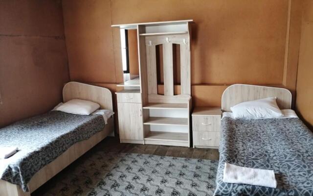 Nadiani Guesthouse