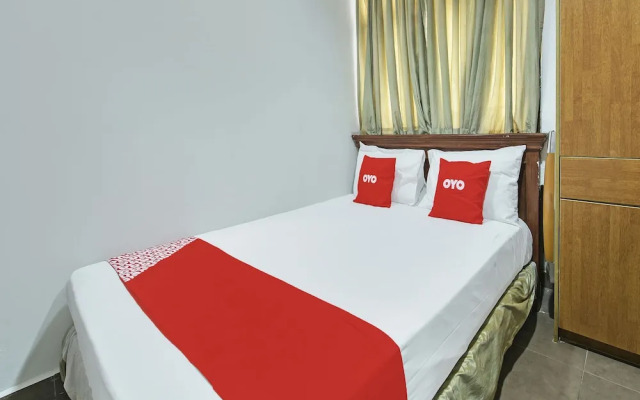 OYO 90780 J Hotel Bukit Bintang