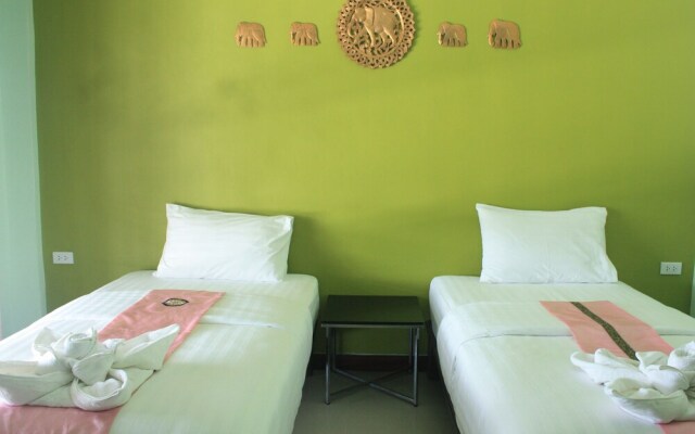 Sawasdee River Kwai Lodge