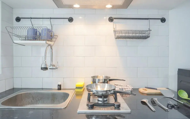 Cozy And Tidy 1Br At Kebagusan City Apartment