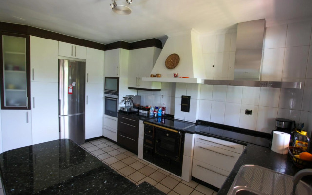 Espectacular Casa con Piscina en Allariz